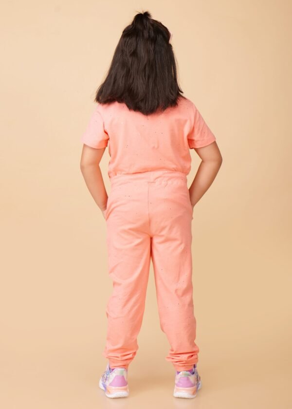 Girls Peach Solid Tshirt And Joggers Clothing Sets - Image 4