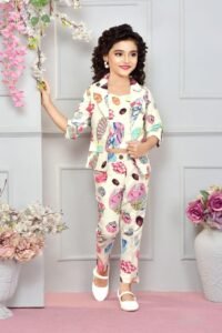 Girls Printed Top Trouser And Blazer Set - Image 3