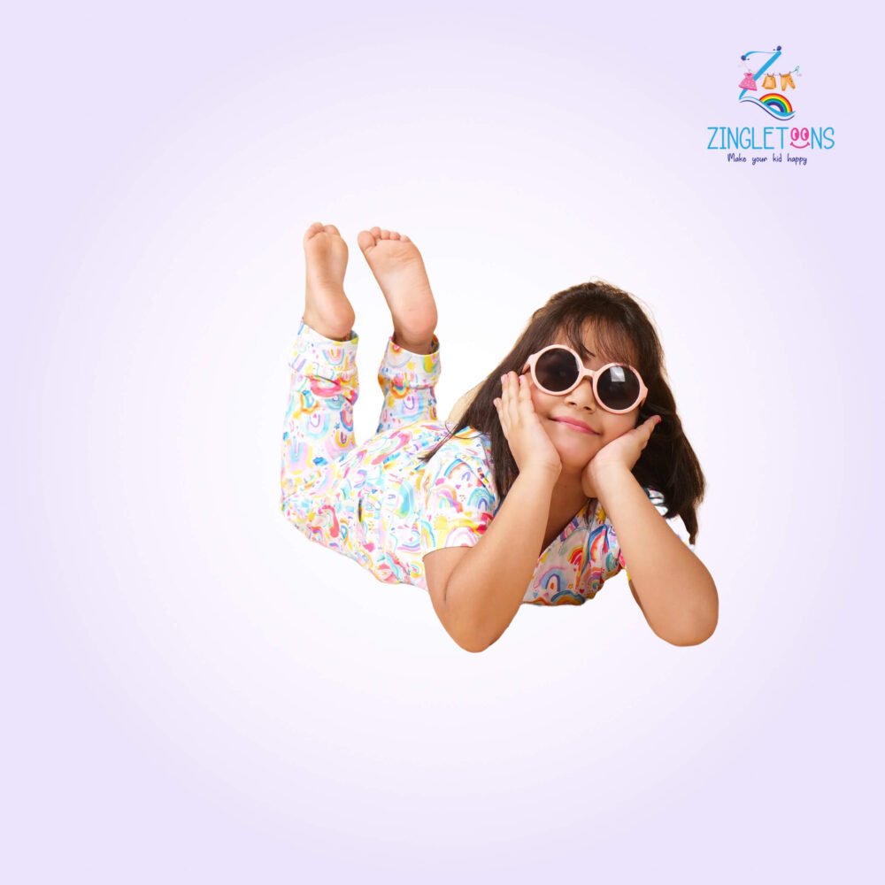 Girls Printed Tshirt And Joggers Clothing Set - Image 5