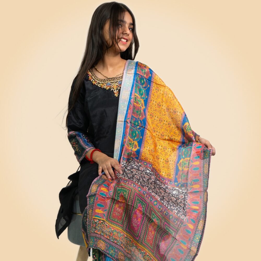 Black silk suit for girls