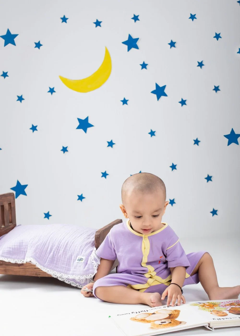 Juggling in circus Wonderland short sleeve romper suit - Image 3