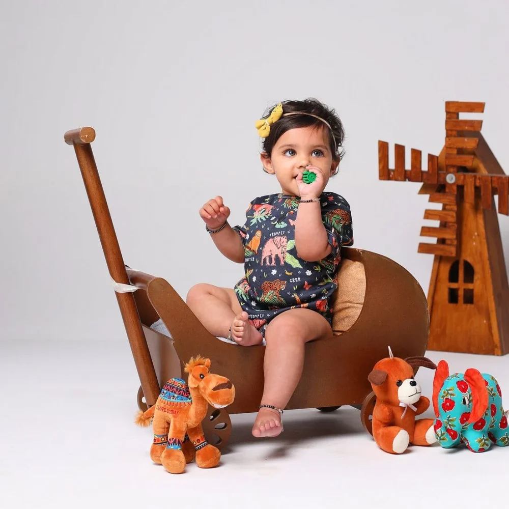 Jungle safari short sleeve bodysuit