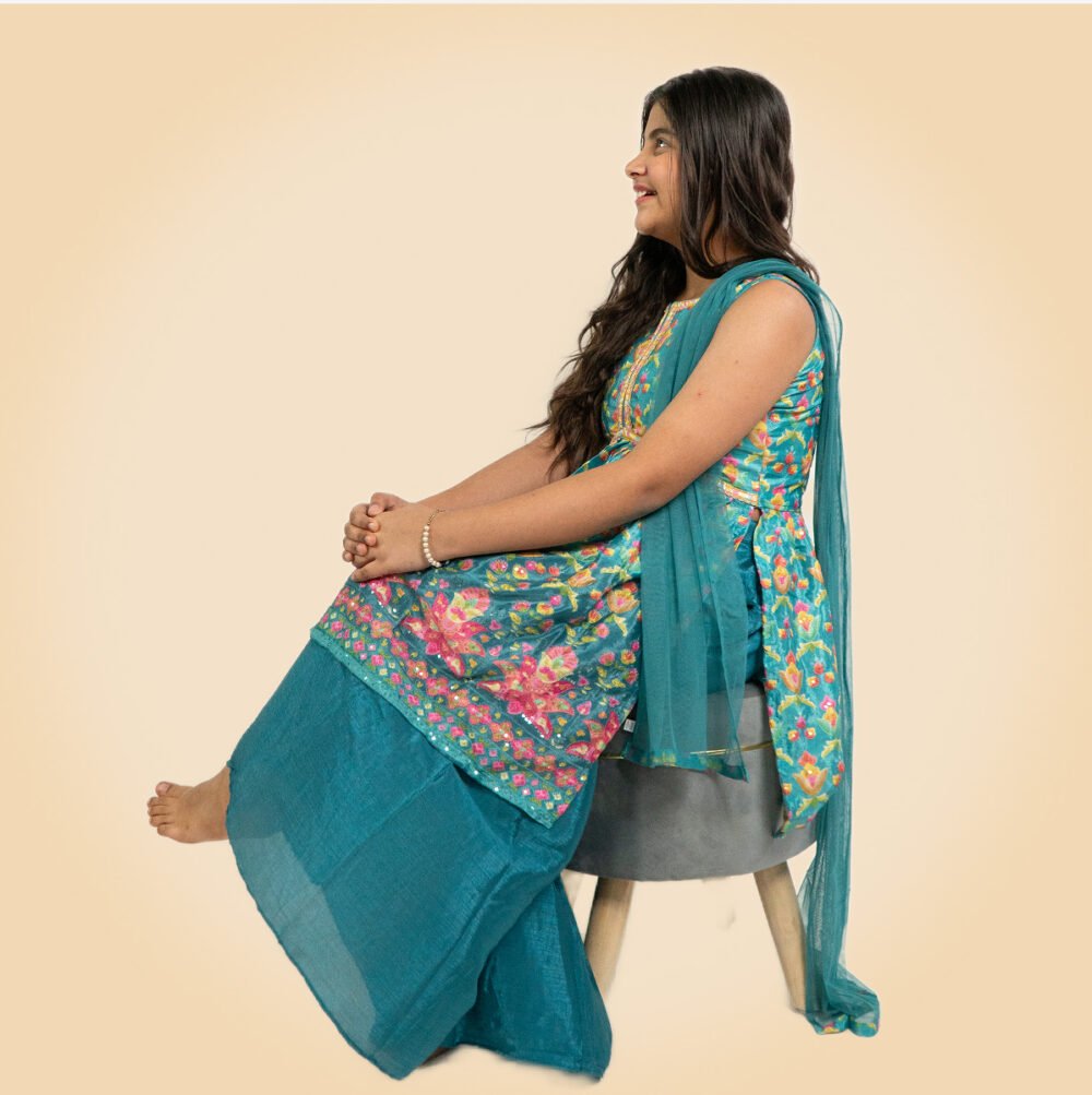 Girls printed kurta sharara set - Image 5