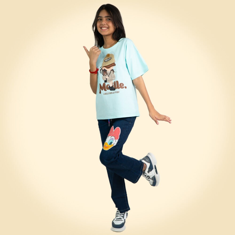 Trendy Cartoon Print Oversized Tee for Girls – Sky Blue