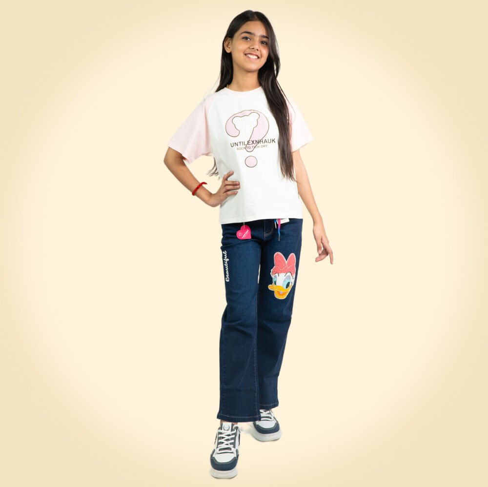 "Trendy Pink & White Question Mark Graphic T-Shirt for Girls – Casual & Comfortable Wear" 👕✨ - Image 5
