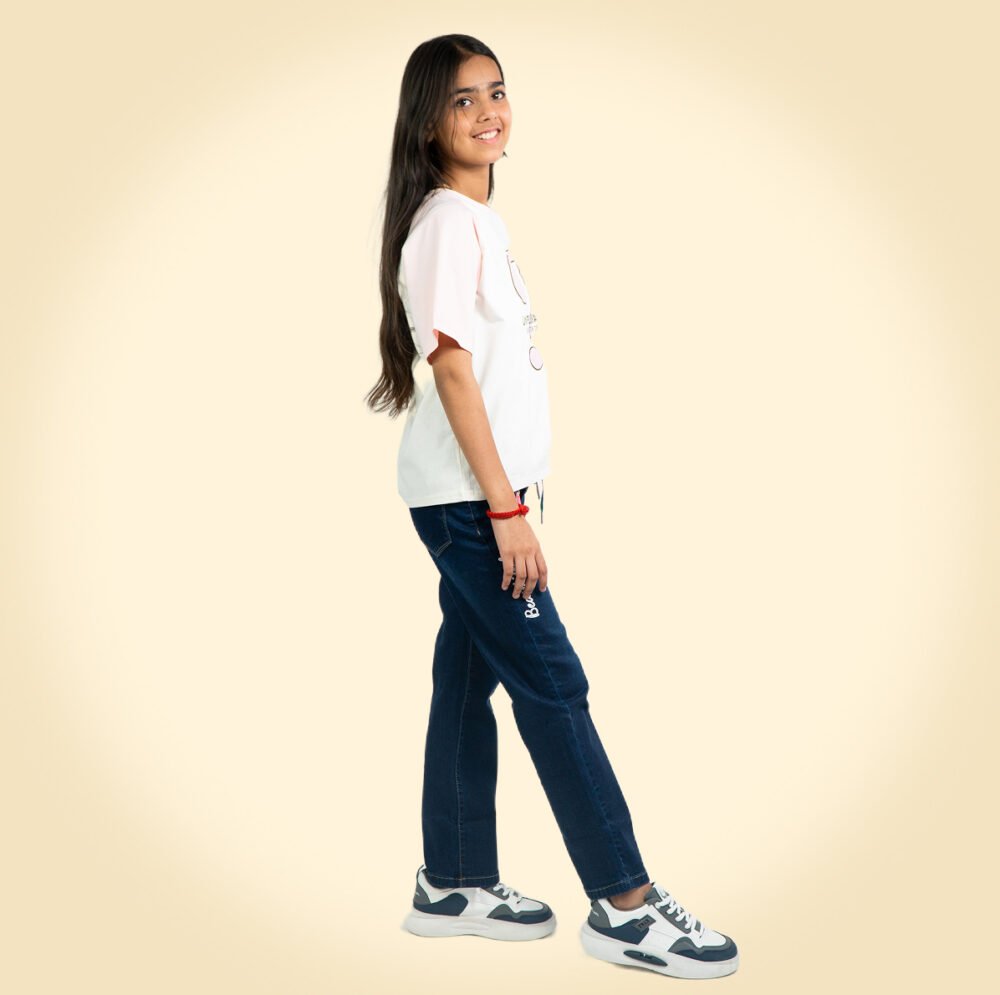 "Trendy Pink & White Question Mark Graphic T-Shirt for Girls – Casual & Comfortable Wear" 👕✨ - Image 4