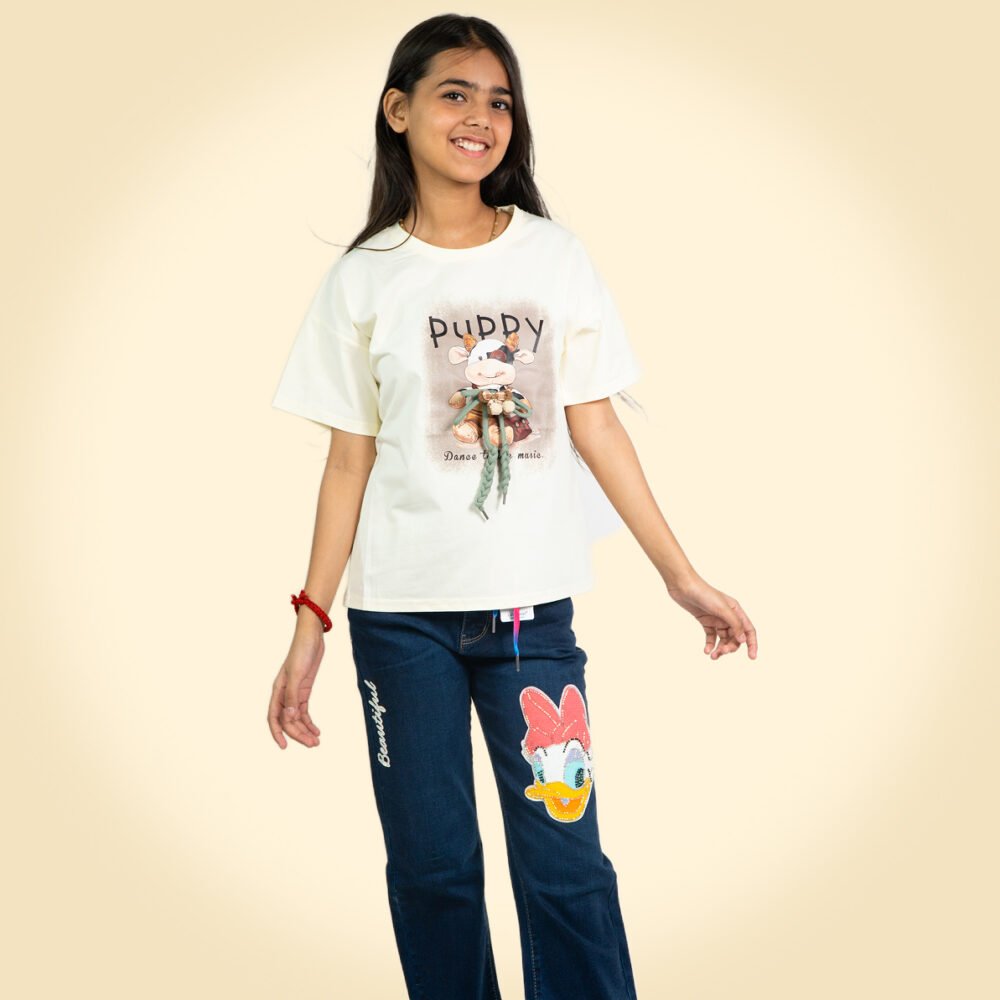 "Adorable Cream Puppy Print T-Shirt for Girls – Soft & Stylish Casual Wear" 🐶✨